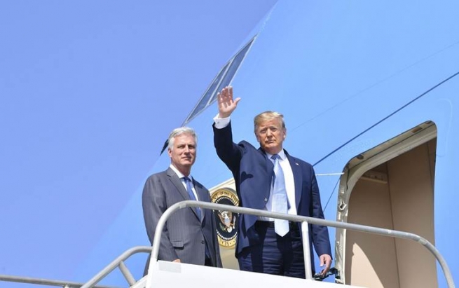 ترەمپ ستایشی راوێژکاری نوێی ئاسایشی نیشتمانیی ئەمریکا دەکات 